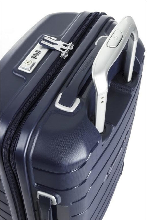 Samsonite New Octolite 2.0 68Cm Expandable 4 Wheel Hard Suitcase Navy Small/medium Shell Case